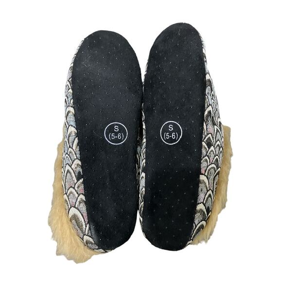 INC Mule Slippers Faux Fur Silver Jacquard Print Small Size 5/6 - Picture 4 of 5
